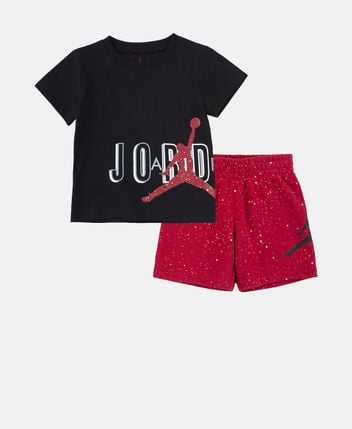 T-shirt and shorts set