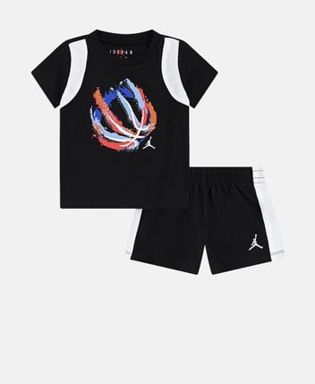 T-shirt and shorts set