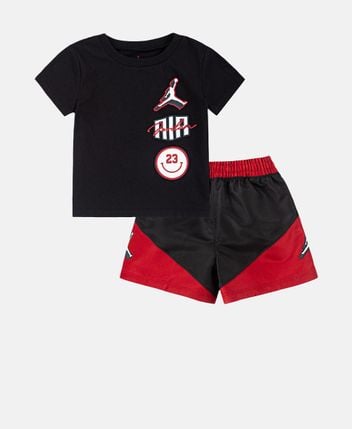 T-shirt and shorts set