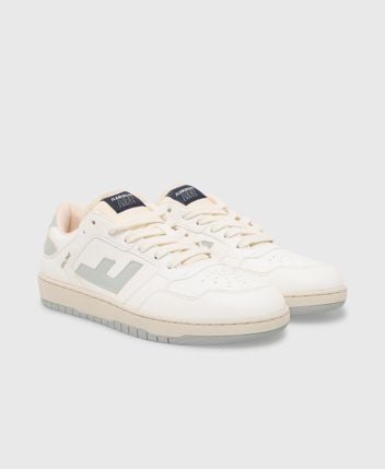 Sneakers Saline