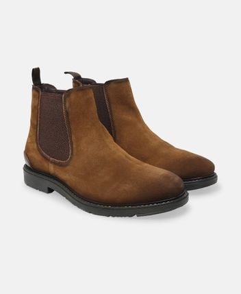 Chelsea boots