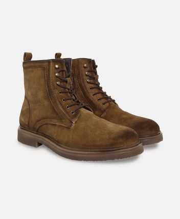 Lace-up ankle boot