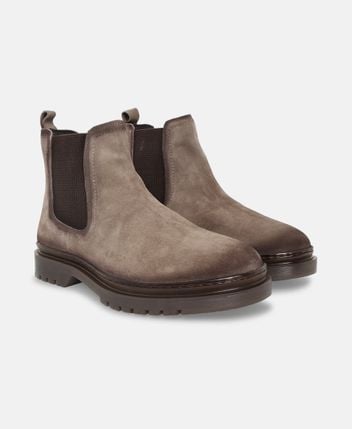 Chelsea boots