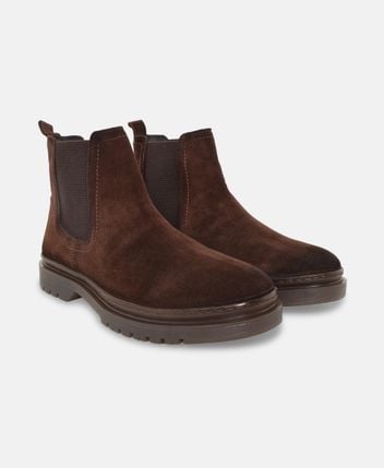 Chelsea boots