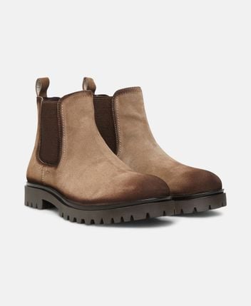 Chelsea boots
