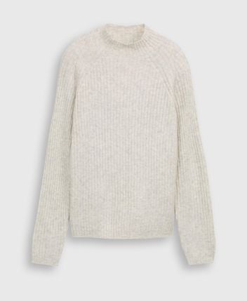 Knitted jumper