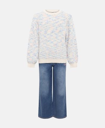 Pullover and trouser set
