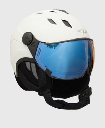 Ski helmet