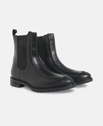 Chelsea boots