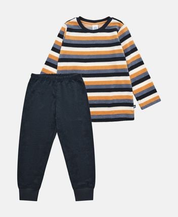 Set of T-shirts and trousers