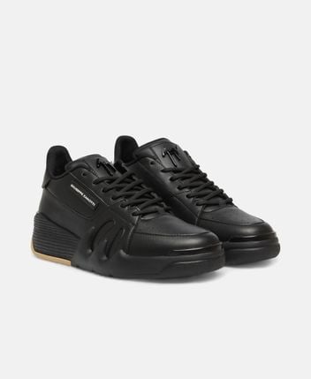 Sneakers Omania