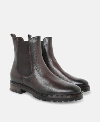 Chelsea boots