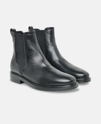 Chelsea boots