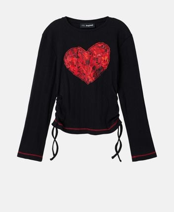 Long-sleeved top