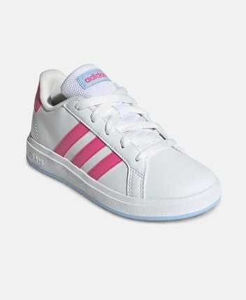 Tennis shoes Grand Court