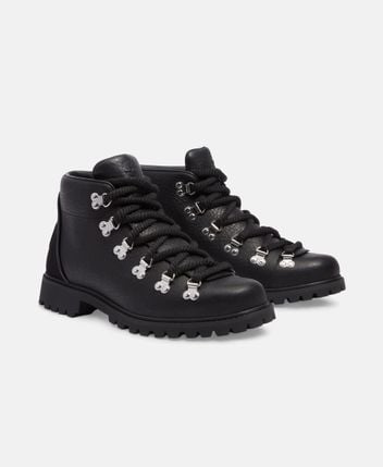 Lace-up ankle boot
