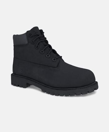 Lace-up ankle boot