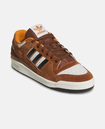 Skate shoes Forum 84