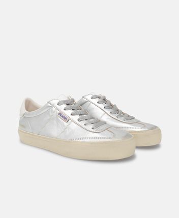 Platform sneakers