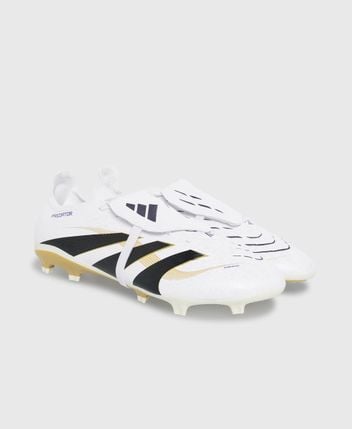 Football boots Predator League