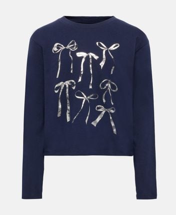 Long-sleeved top