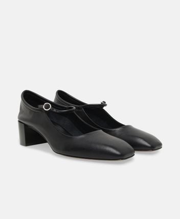 Ballet flats