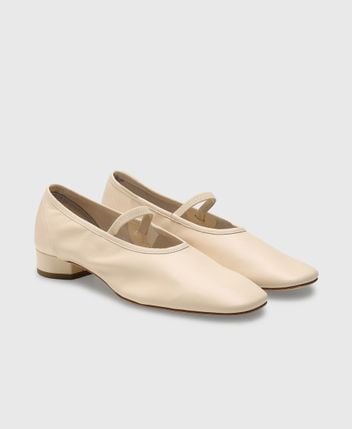 Mary Jane pumps