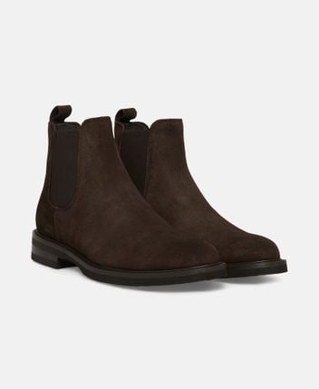 Chelsea boots