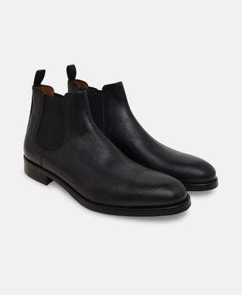 Chelsea boots