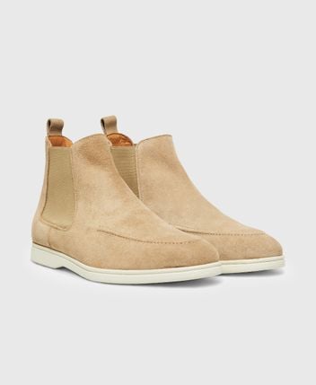 Chelsea boots
