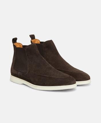 Chelsea boots