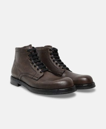 Lace-up ankle boot