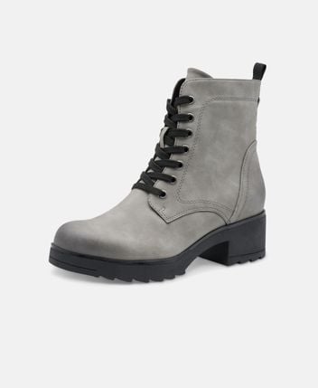Lace-up ankle boot
