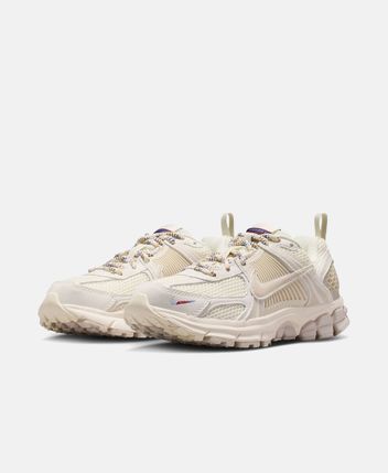 Training shoes Vomero 5 EE