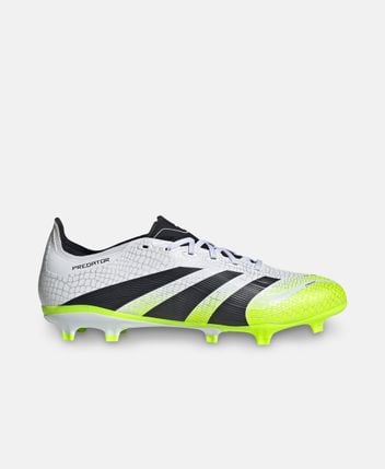Football boots Predator League