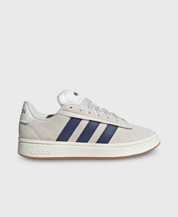 Sports shoes Grand Court Alpha 005