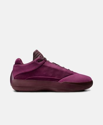 Basketball shoes