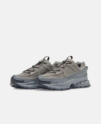 Chunky sneakers Zoom Vomero Roam