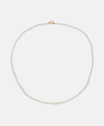 Pearl necklace
