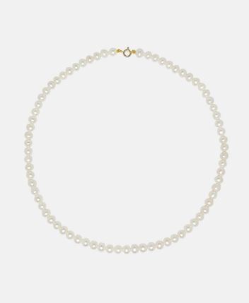 Pearl necklace