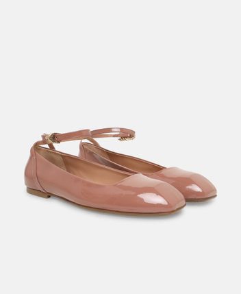 Ballerina flat with straps