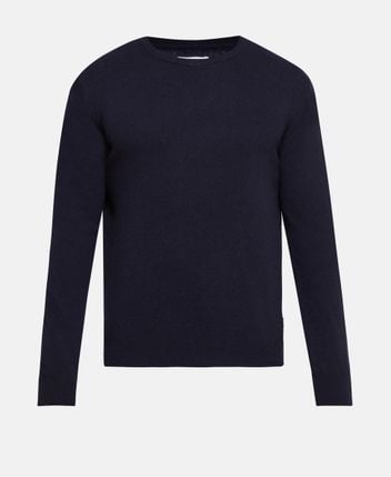 Wool pullover