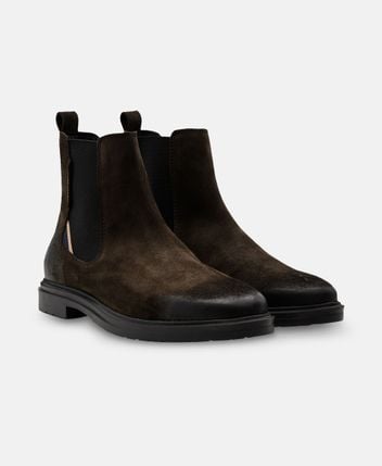 Chelsea boots