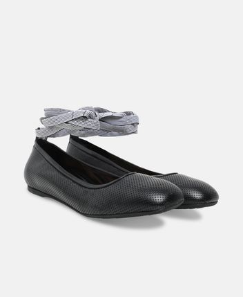 Ballerina with calf lacing D-Journey
