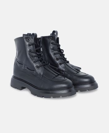 Lace-up boots