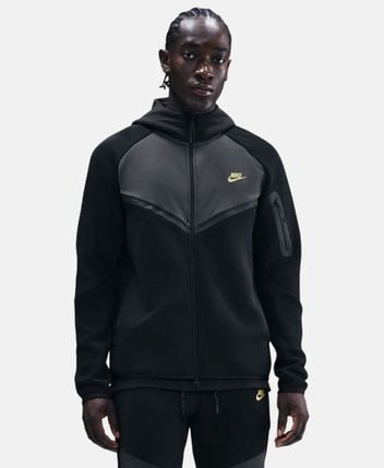 Hooded sweat jacket