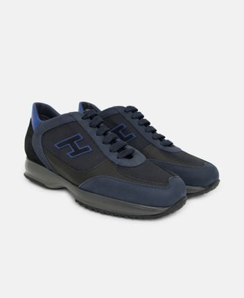 Sneakers Interactive