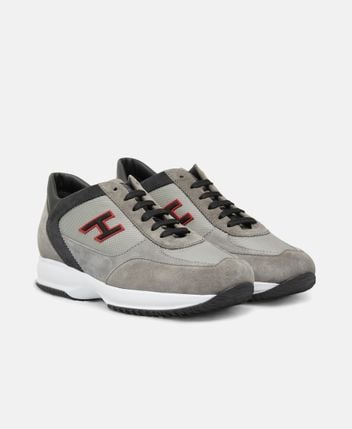 Sneakers Interactive