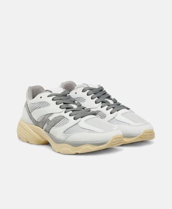 Sneakers H665