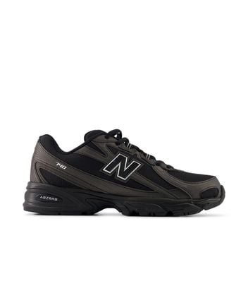 Sneakers 740